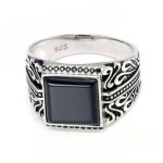 bague agate noire