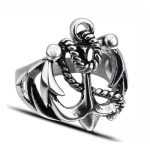 bague ancienne avec ancre marine