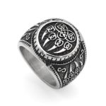 bague avec blason patte d'ours