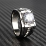 bague faux diamant
