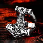 chevalière marteau de thor argent